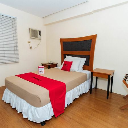Reddoorz @ Amorsolo Makati Μακάτι Εξωτερικό φωτογραφία